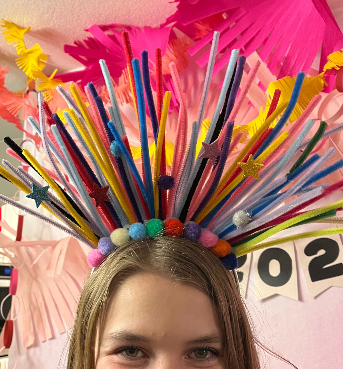 PIPE CLEANER CROWN