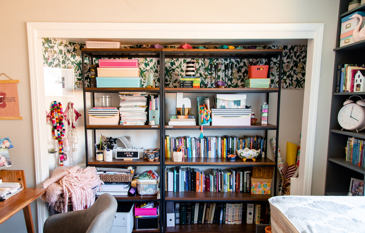 How to build a bookshelf in a closet DIY